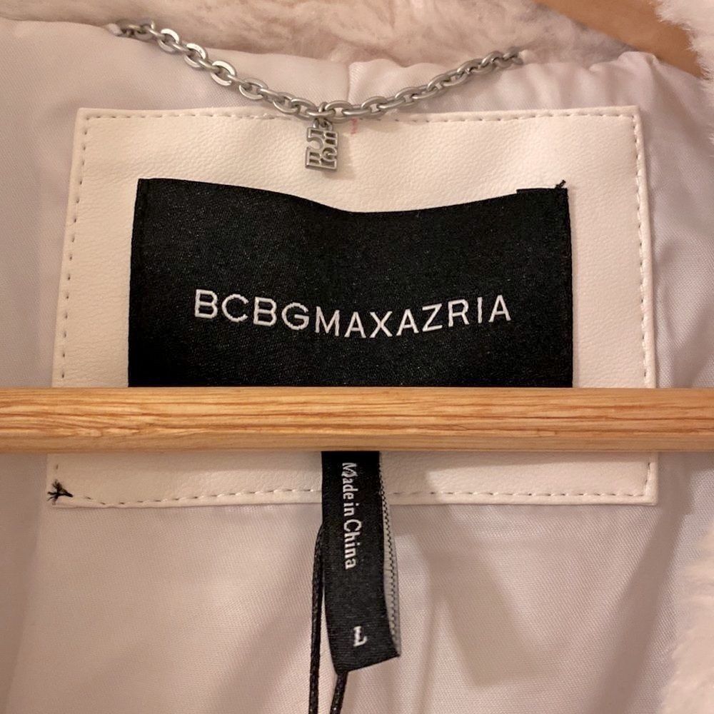 BCBG Faux Shearling Coat NEW - Picture 3 of 5